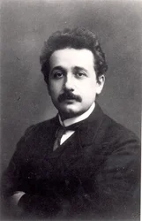 アルバート・アインシュタイン（1879-1955）1911